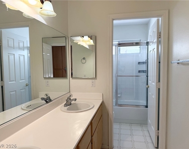 705 Lexington Cross Drive - Photo Thumbnail 22