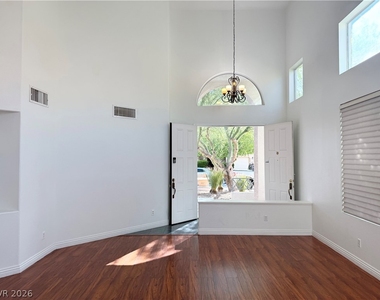 705 Lexington Cross Drive - Photo Thumbnail 4