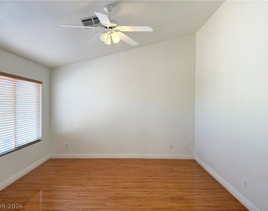 705 Lexington Cross Drive - Photo Thumbnail 16