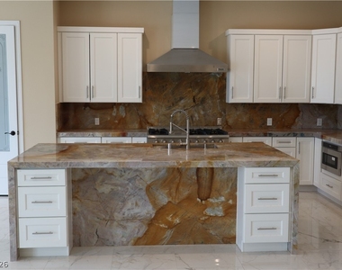 197 E Shelbourne Avenue - Photo Thumbnail 22