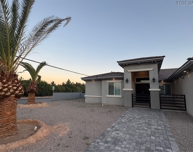 197 E Shelbourne Avenue - Photo Thumbnail 3