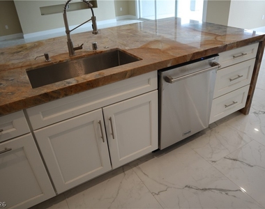 197 E Shelbourne Avenue - Photo Thumbnail 55