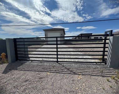 197 E Shelbourne Avenue - Photo Thumbnail 10
