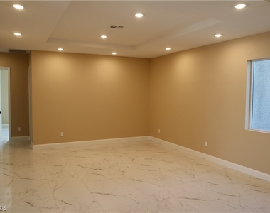 197 E Shelbourne Avenue - Photo Thumbnail 28