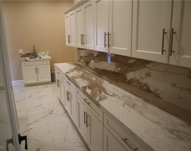 197 E Shelbourne Avenue - Photo Thumbnail 30
