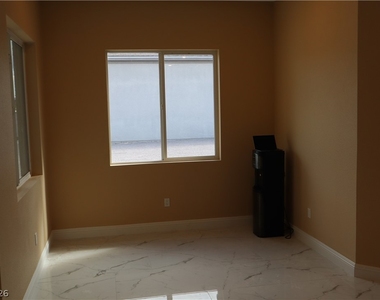 197 E Shelbourne Avenue - Photo Thumbnail 25