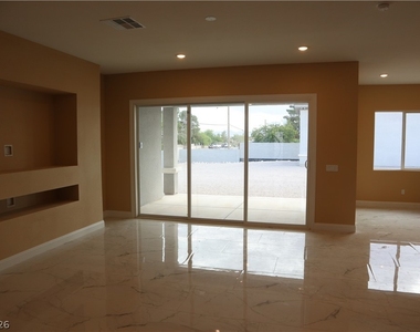 197 E Shelbourne Avenue - Photo Thumbnail 41