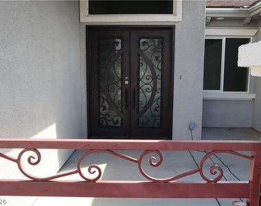 197 E Shelbourne Avenue - Photo Thumbnail 8