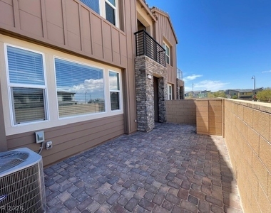 3296 Vasco Falls Avenue - Photo Thumbnail 19