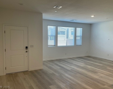 3296 Vasco Falls Avenue - Photo Thumbnail 3