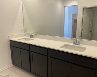 3296 Vasco Falls Avenue - Photo Thumbnail 10
