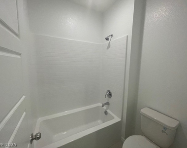 3296 Vasco Falls Avenue - Photo Thumbnail 17