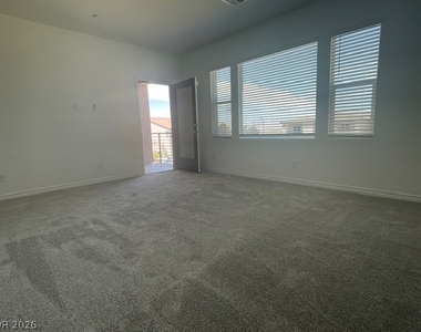 3296 Vasco Falls Avenue - Photo Thumbnail 7