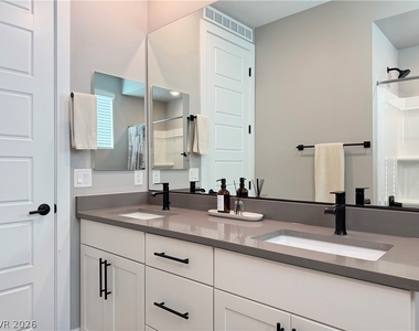 12422 Foxtail Run Avenue - Photo Thumbnail 45