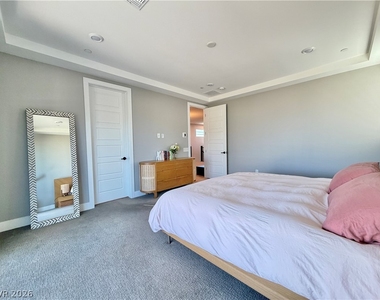 12422 Foxtail Run Avenue - Photo Thumbnail 30