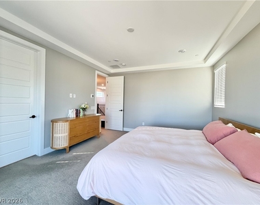 12422 Foxtail Run Avenue - Photo Thumbnail 29