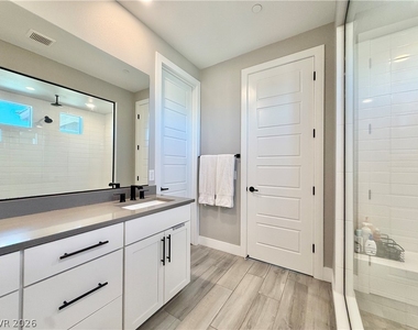 12422 Foxtail Run Avenue - Photo Thumbnail 38