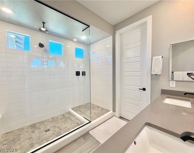 12422 Foxtail Run Avenue - Photo Thumbnail 34