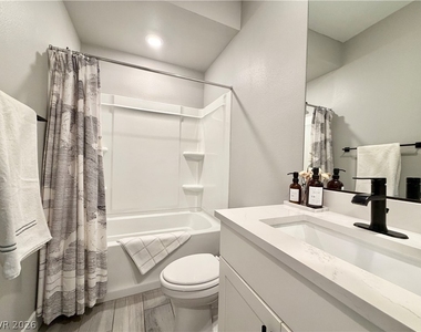 12422 Foxtail Run Avenue - Photo Thumbnail 46