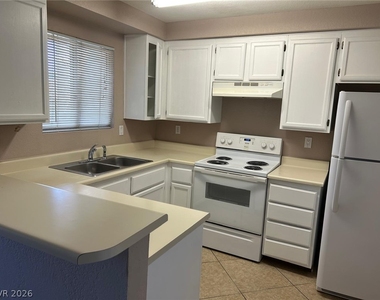 6865 Tamarus Street - Photo Thumbnail 2