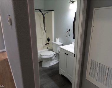 7568 Durham Hall Avenue - Photo Thumbnail 11