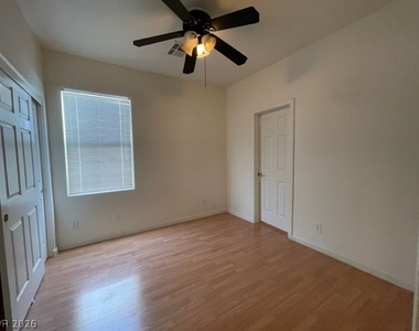 1324 Oak Village Avenue - Photo Thumbnail 14