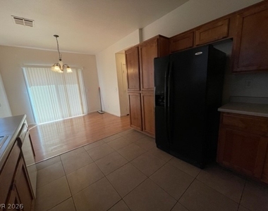 1324 Oak Village Avenue - Photo Thumbnail 7