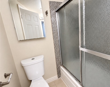 4361 Alexis Drive - Photo Thumbnail 4