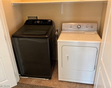 5150 Silent Valley Avenue - Photo Thumbnail 7