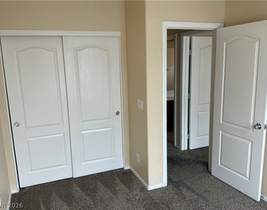 5150 Silent Valley Avenue - Photo Thumbnail 17