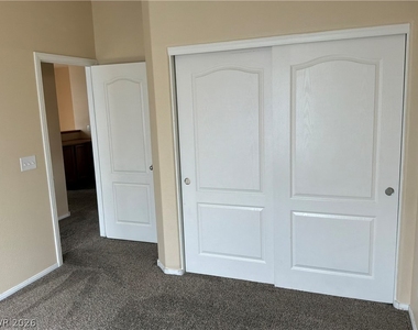 5150 Silent Valley Avenue - Photo Thumbnail 18