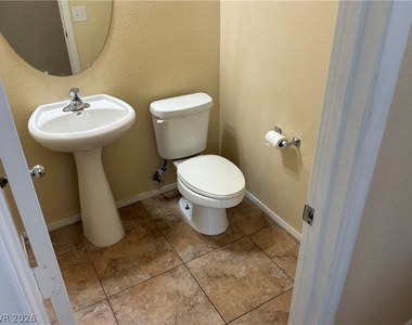 5150 Silent Valley Avenue - Photo Thumbnail 6