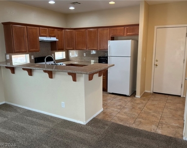 5150 Silent Valley Avenue - Photo Thumbnail 4