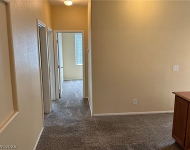 5150 Silent Valley Avenue - Photo Thumbnail 10