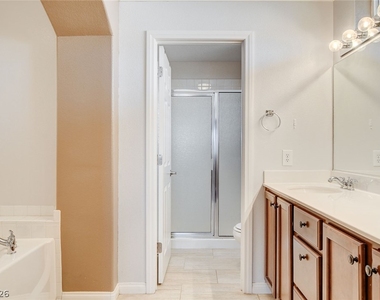 9346 Horse Canyon Drive - Photo Thumbnail 32
