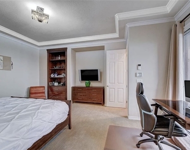2428 Granada Bluff Court - Photo Thumbnail 17