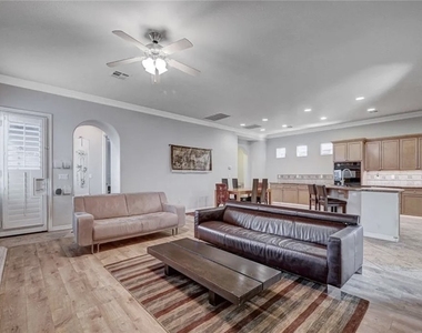 2428 Granada Bluff Court - Photo Thumbnail 10