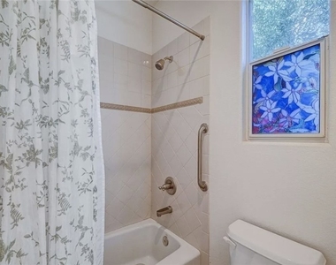2428 Granada Bluff Court - Photo Thumbnail 32