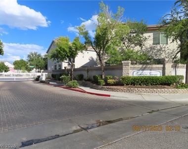 1561 Tillman Falls Avenue - Photo Thumbnail 45