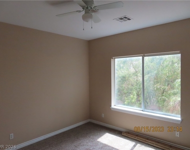 1561 Tillman Falls Avenue - Photo Thumbnail 12