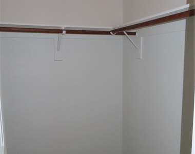1561 Tillman Falls Avenue - Photo Thumbnail 11