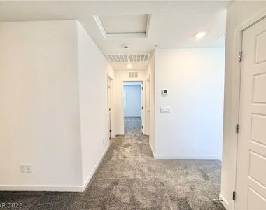 930 Black Heron Street - Photo Thumbnail 25