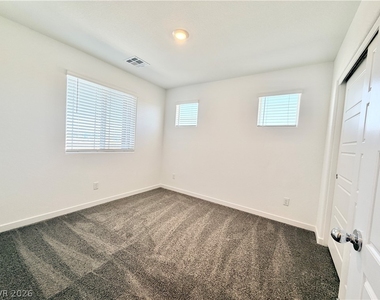 930 Black Heron Street - Photo Thumbnail 26