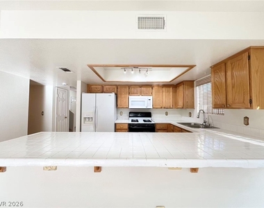 1241 Pacific Terrace Drive - Photo Thumbnail 7