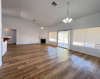 4226 Inglewood Point Street - Photo Thumbnail 9