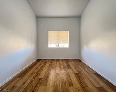 4226 Inglewood Point Street - Photo Thumbnail 14