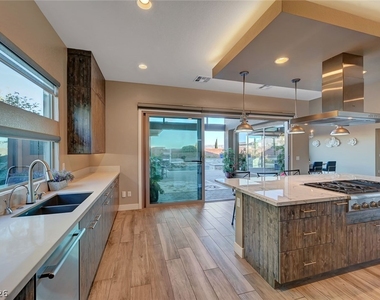 6832 Apogee Ridge Court - Photo Thumbnail 12