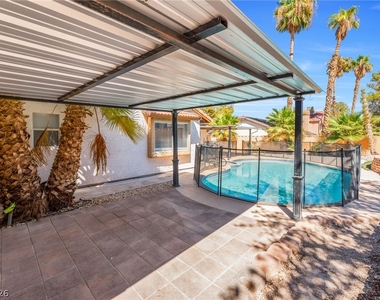741 Autumn Moon Drive - Photo Thumbnail 21