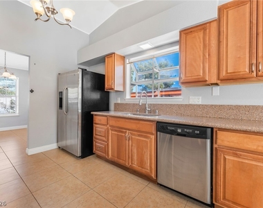741 Autumn Moon Drive - Photo Thumbnail 7