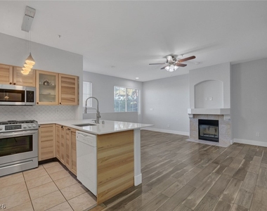 9050 W Warm Springs Road - Photo Thumbnail 15